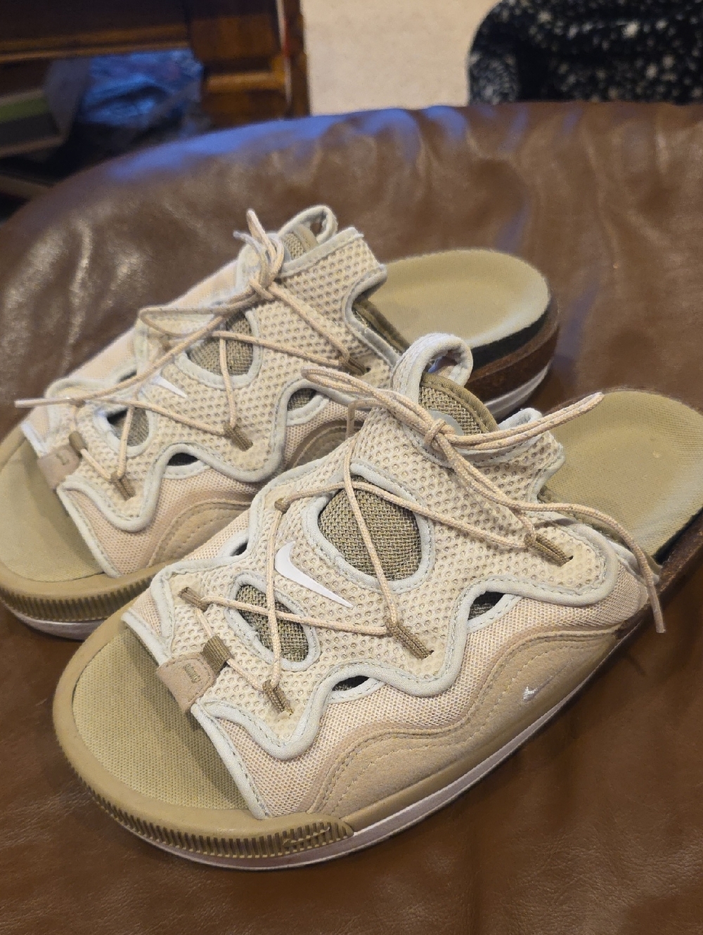 Nike Mens Offline 2.0 Slip On Sandal in Rattan. Sz 8.5
